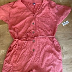 NWT Old Navy button up romper size large